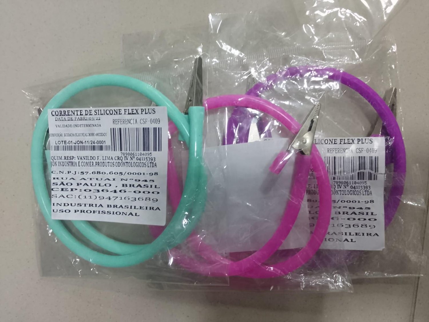 PRENDEDOR DE BABADOR SILICONE FLEX PLUS COLORIDO - JON